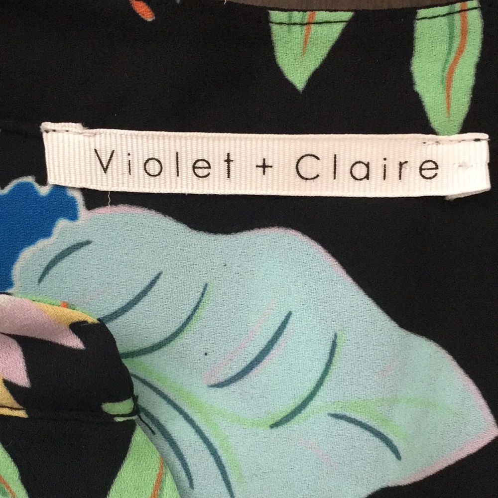 Floral Top - Picture 5 of 7